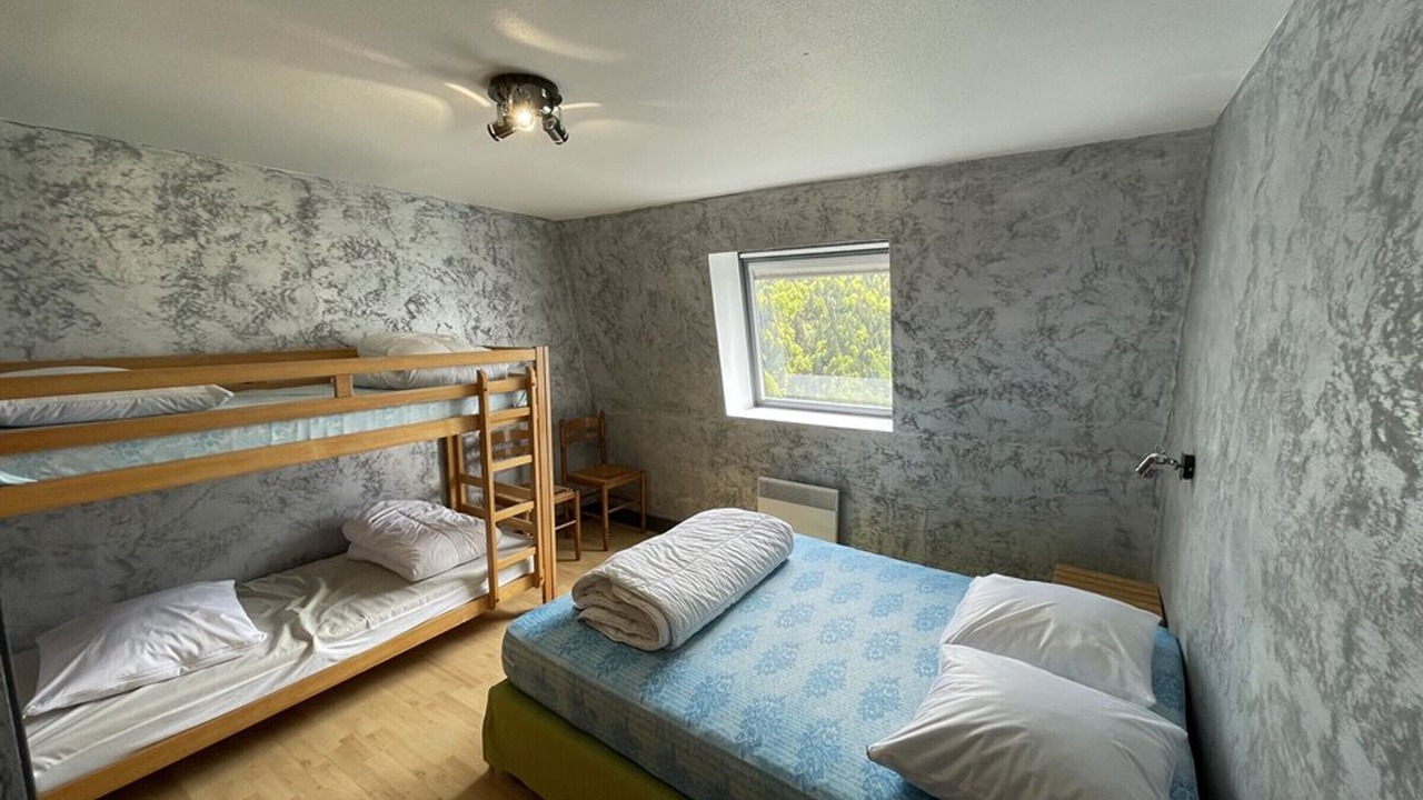 Photo of Bedroom in Saint-Jacques-des-Blats