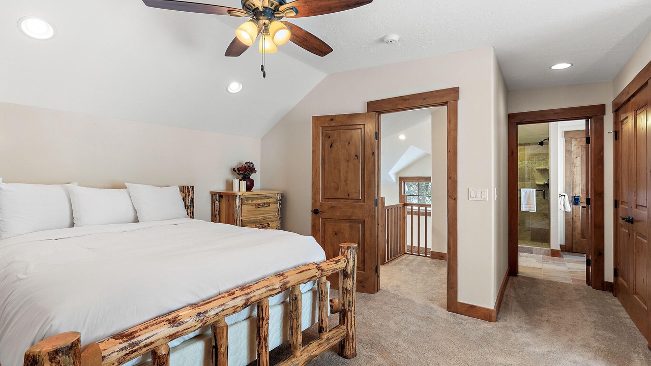 Photo of Bedroom in Tamarack Resort