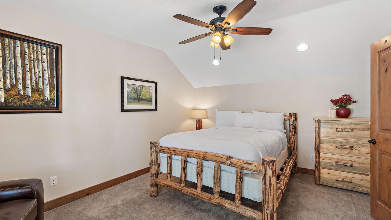 Photo of Bedroom in Tamarack Resort