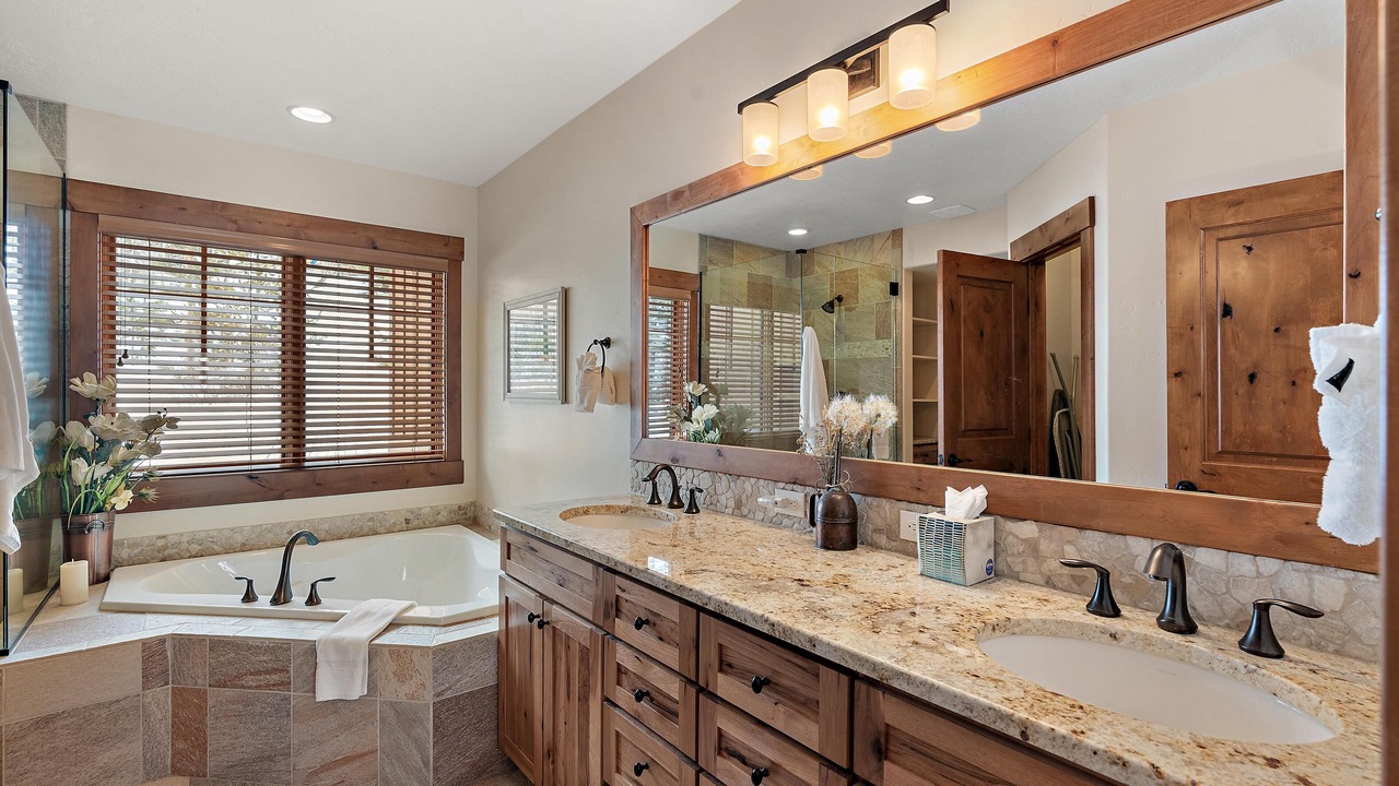 Photo of Bathroom in Tamarack Resort