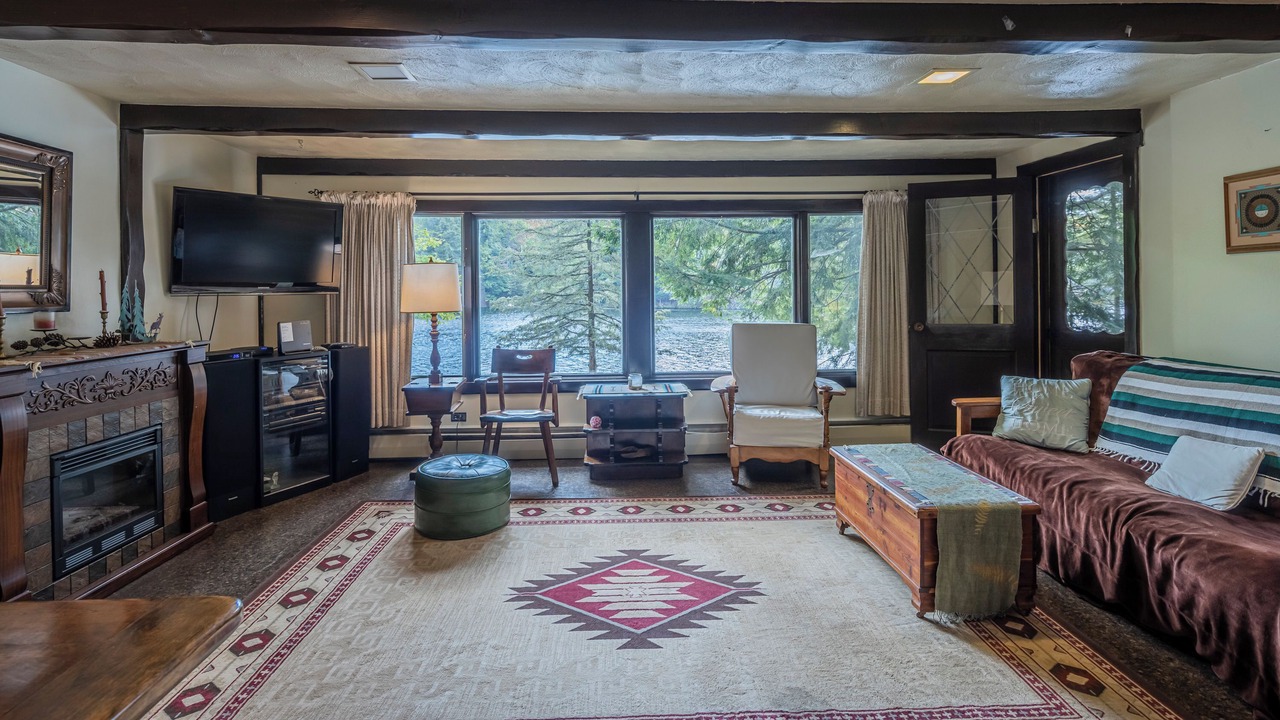 Photo of Livingroom in Town of Webb