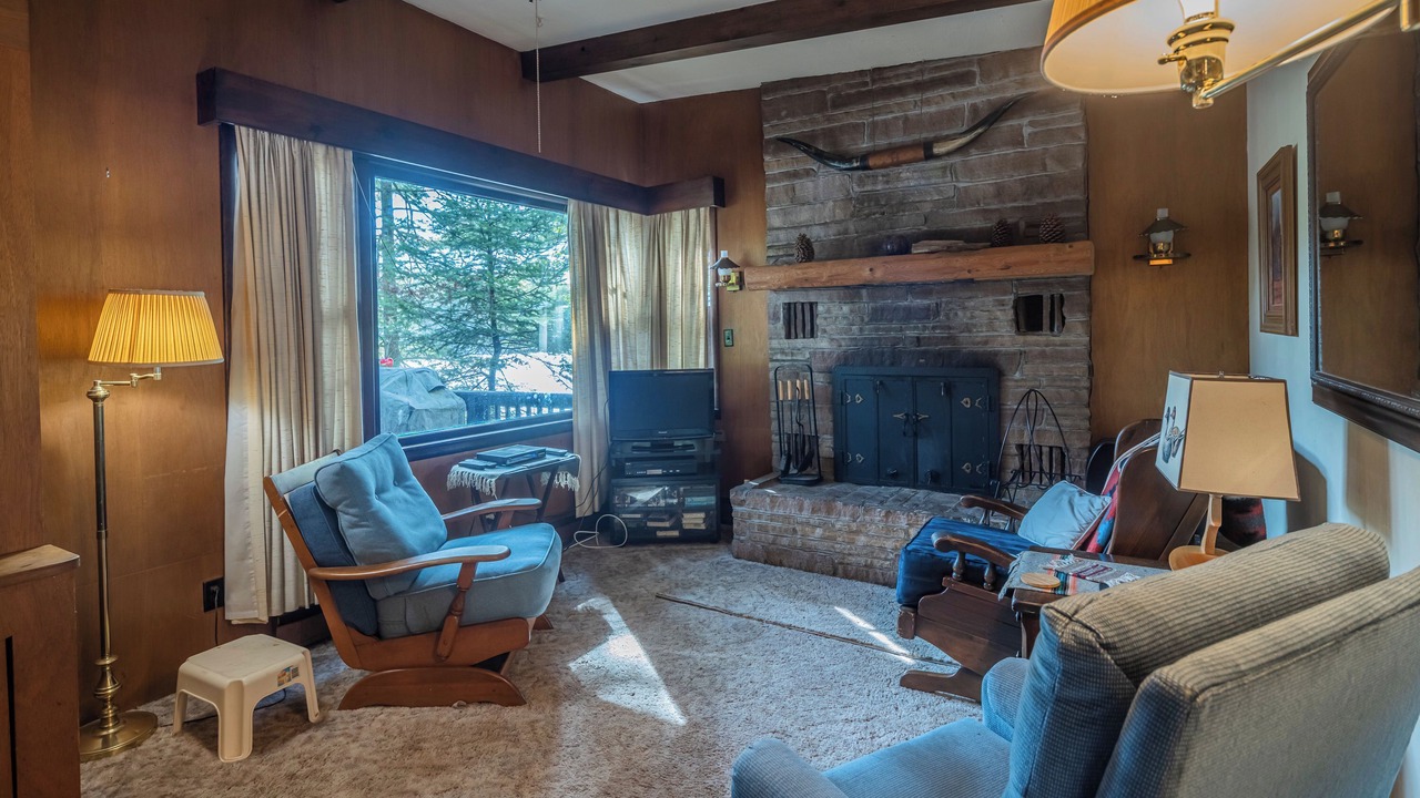 Photo of Livingroom in Town of Webb