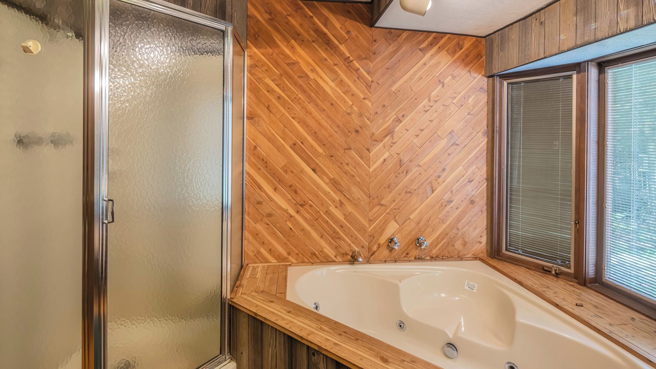 Photo of Bathroom in Town of Webb