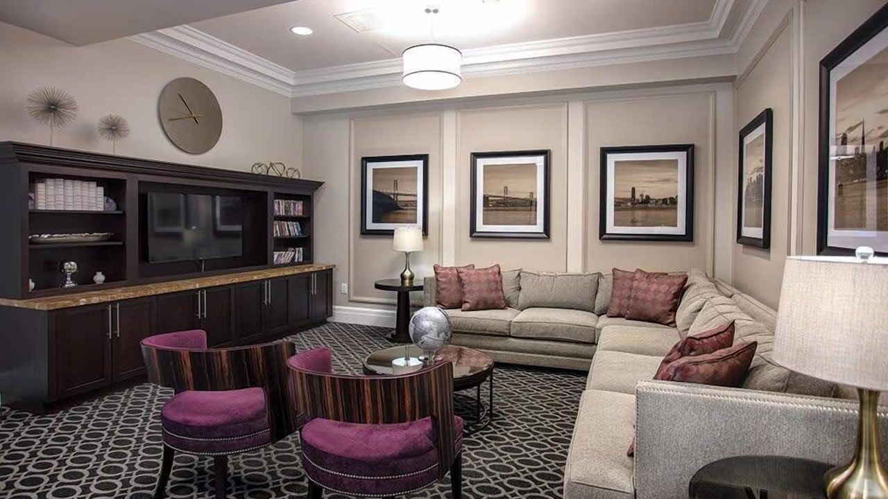 Photo of Livingroom in Lower Nob Hill