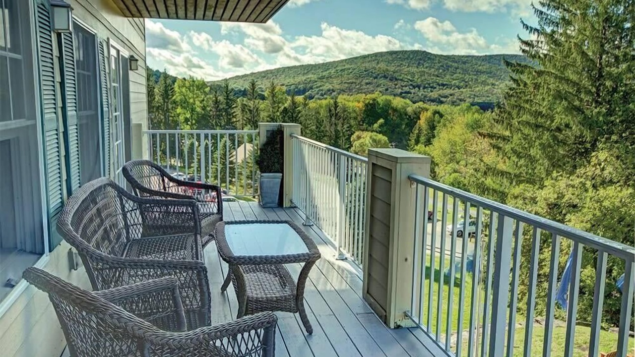 Photo of Outdoor in Hancock