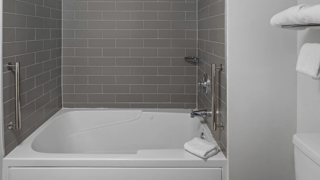 Photo of Bathroom in Yachting Village