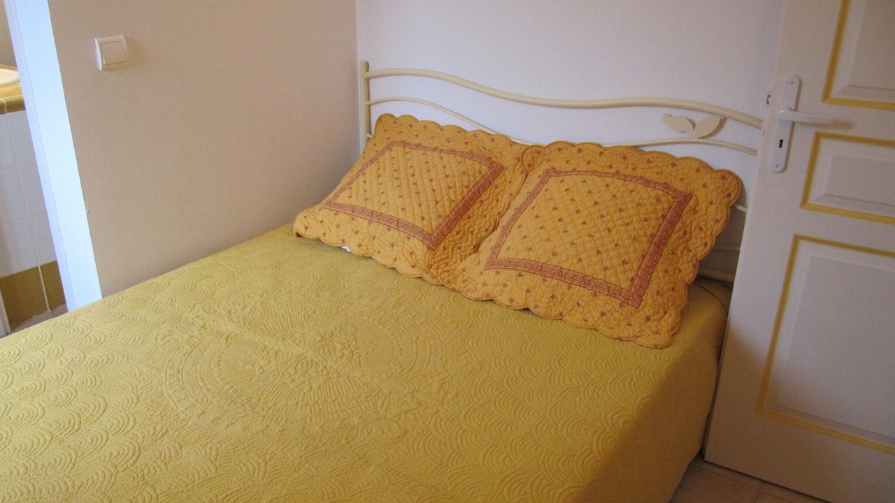 Photo of Bedroom in Aups