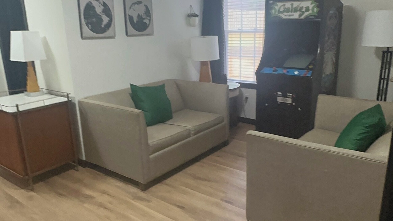 Photo of Livingroom in Adairsville