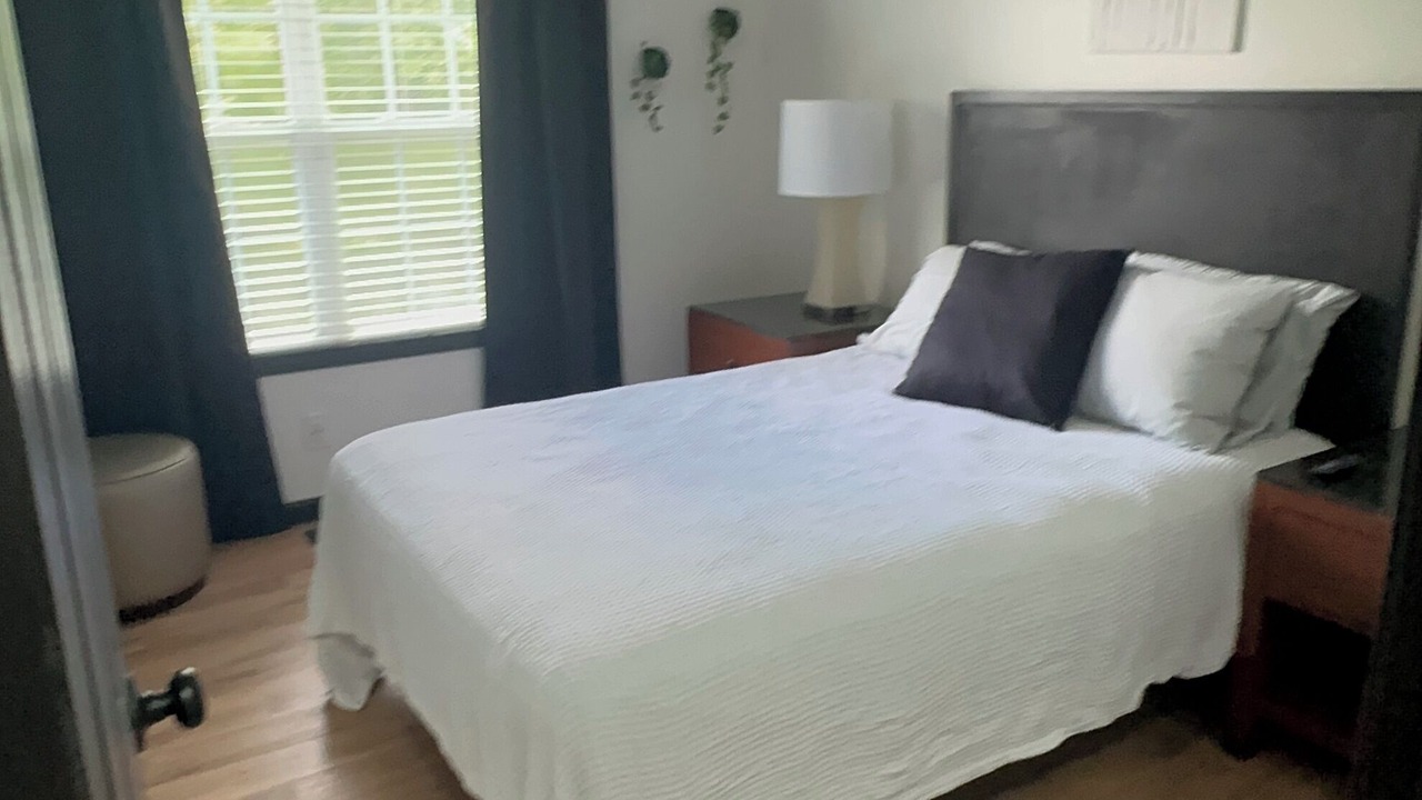 Photo of Bedroom in Adairsville