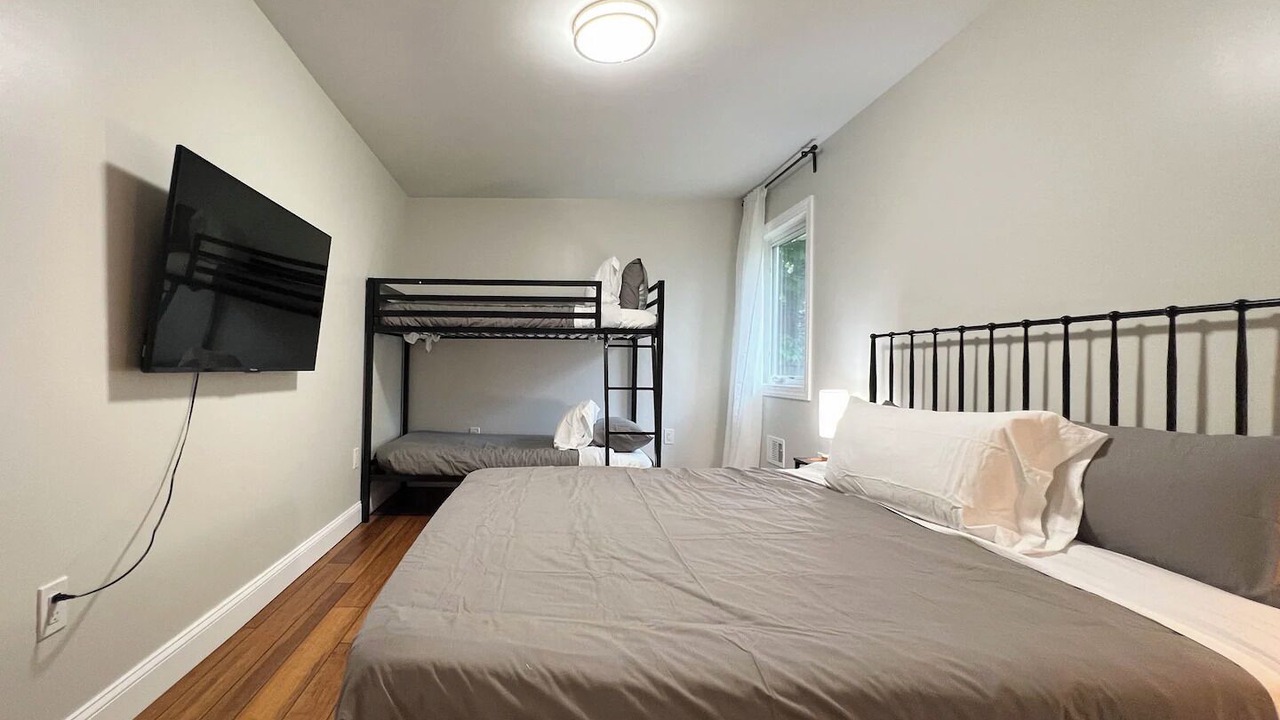 Photo of Bedroom in Bayonne