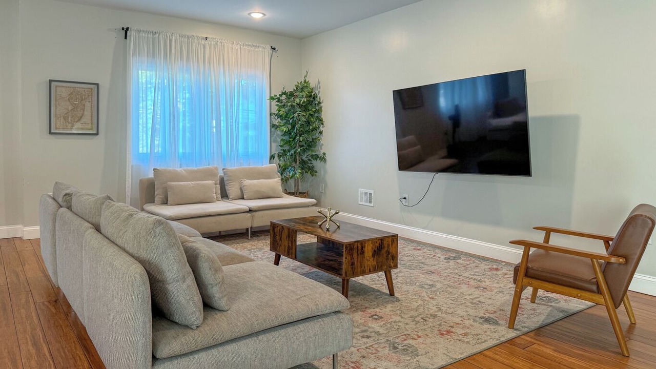 Photo of Livingroom in Bayonne