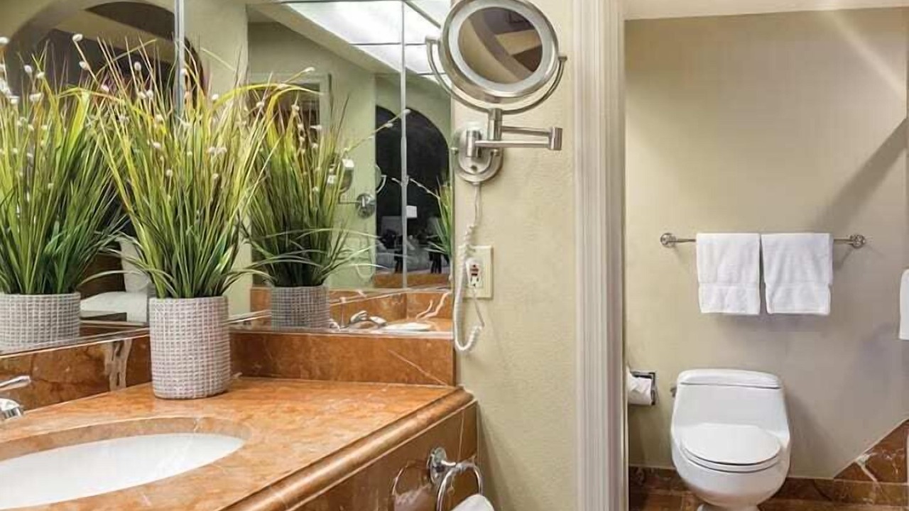 Photo of Bathroom in South Mountain