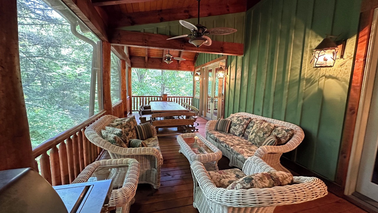 Photo of Livingroom in Glenville