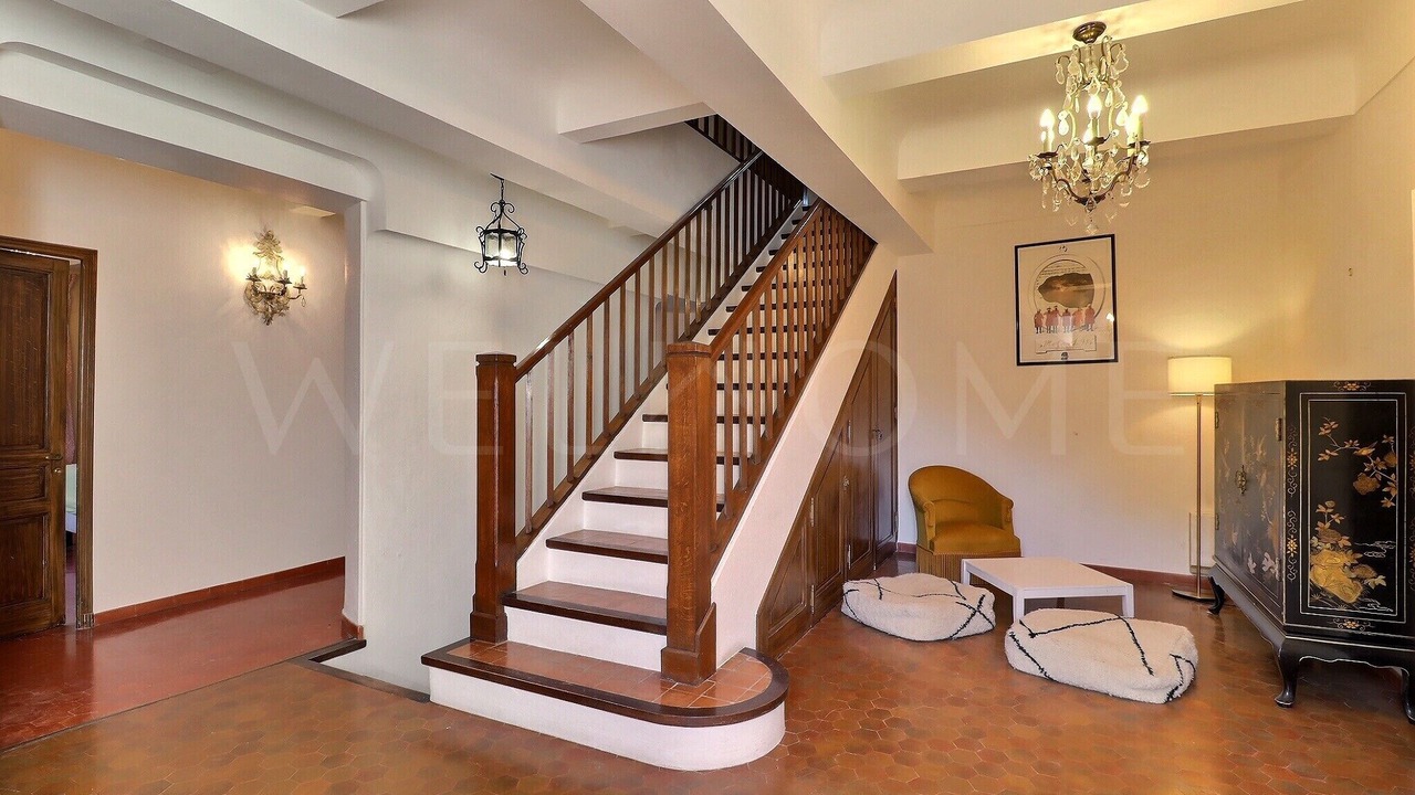 Photo of Others in Apt