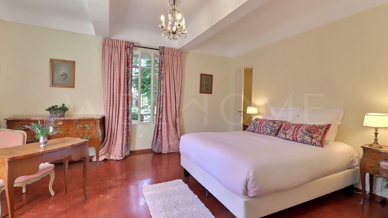 Photo of Bedroom in Apt