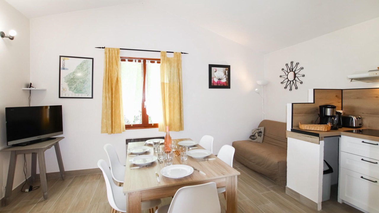 Photo of Bedroom in Bessas