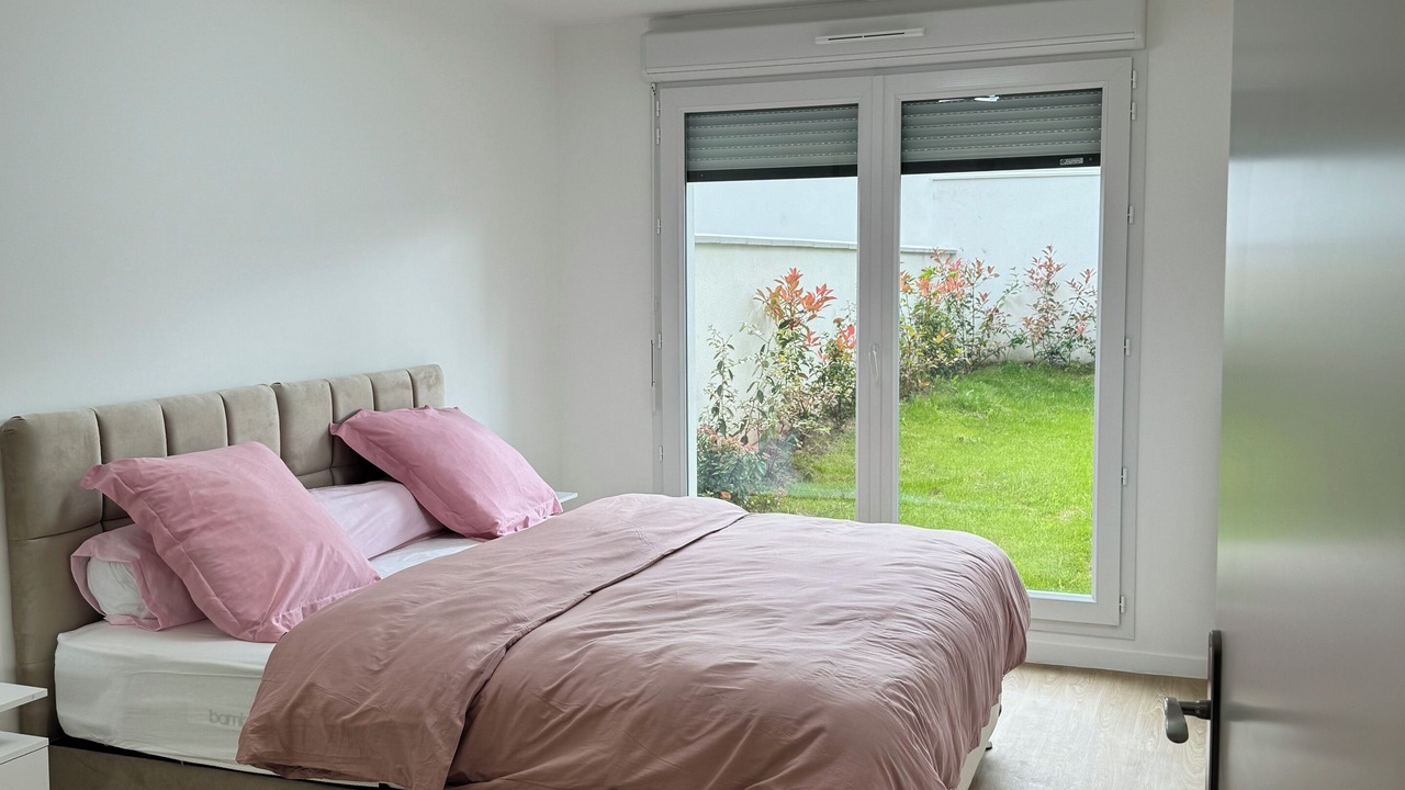 Photo of Bedroom in Le Blanc-Mesnil