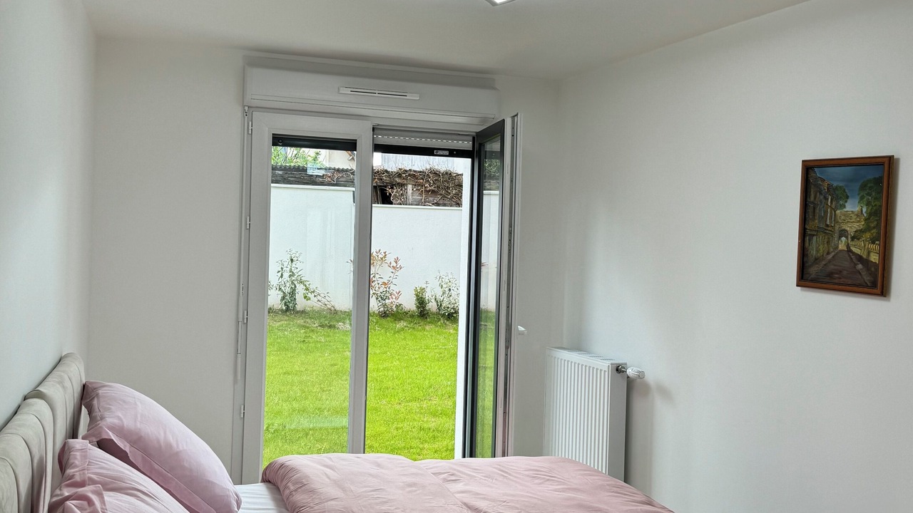 Photo of Bedroom in Le Blanc-Mesnil