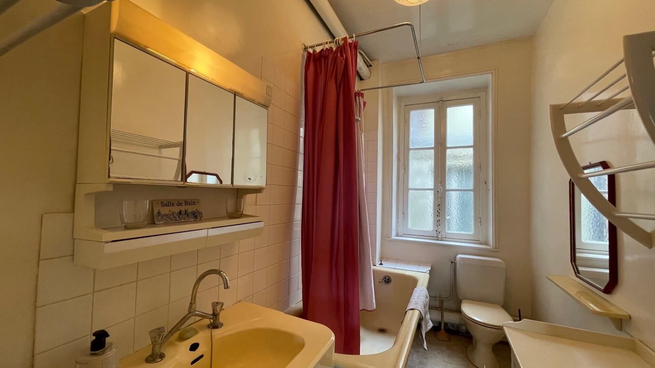 Photo of Bathroom in Trouville-sur-Mer