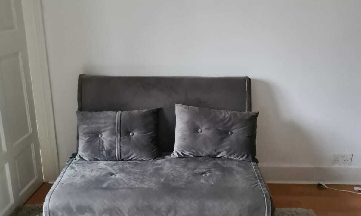 Photo of Livingroom in Hunton Bridge