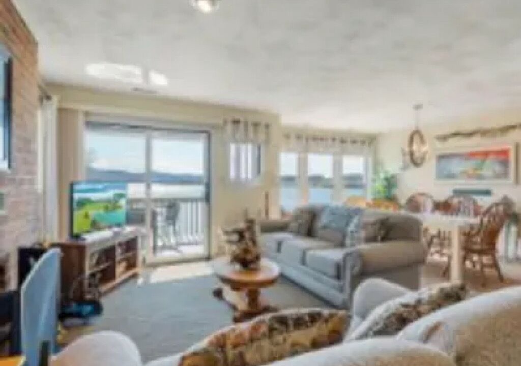 Photo of Livingroom in North Shore