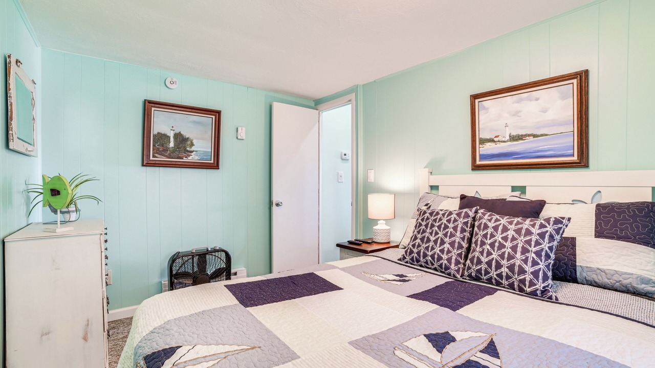 Photo of Bedroom in Houghton Lake
