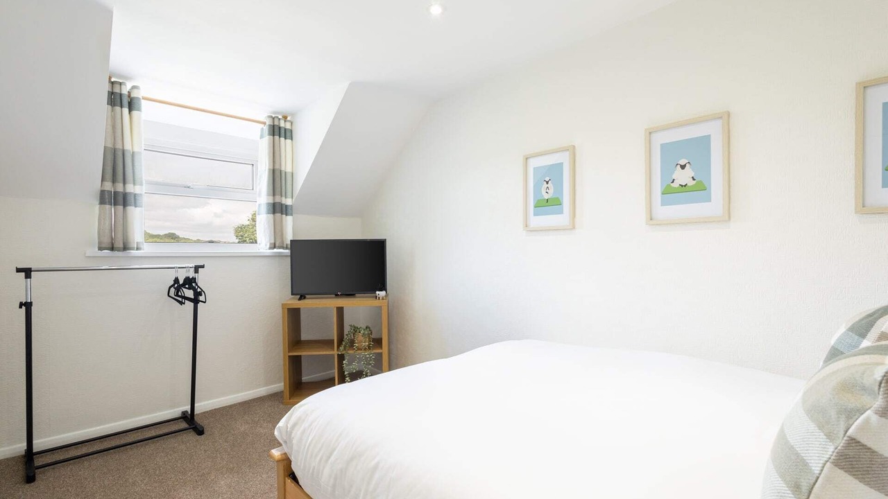 Photo of Others in Briggswath