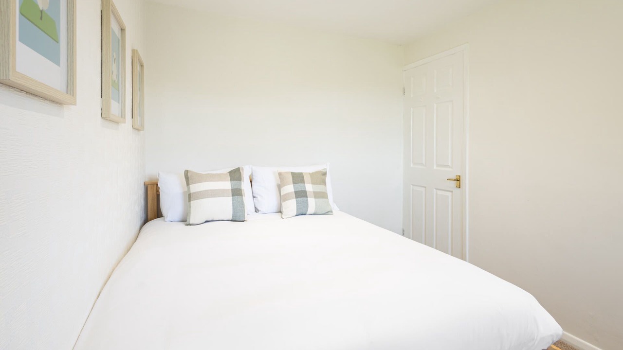 Photo of Others in Briggswath