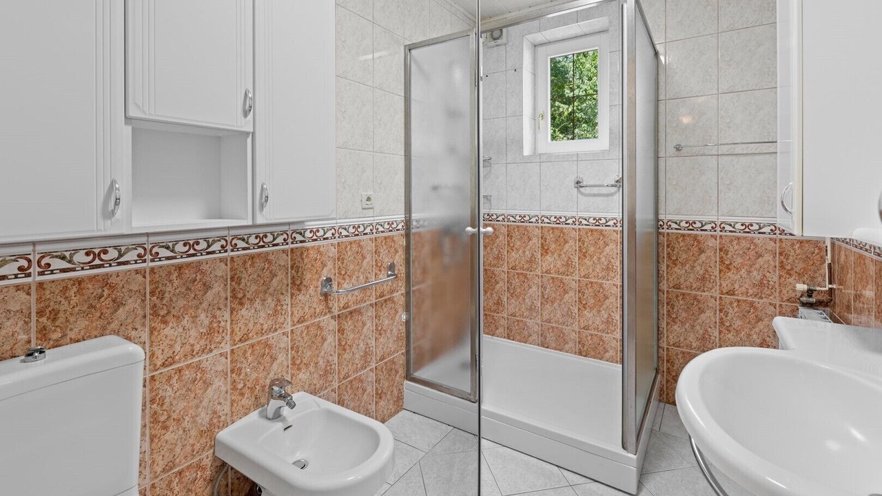 Photo of Bathroom in Fuskulin