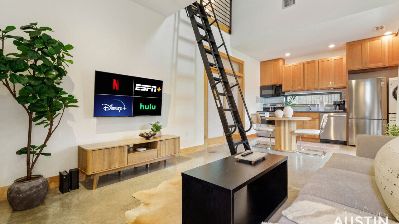 Photo of Bedroom in Montopolis
