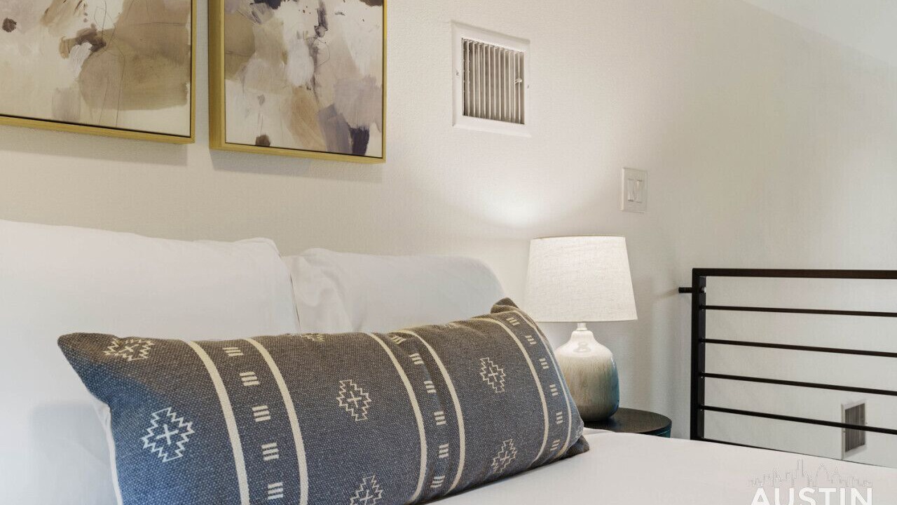 Photo of Bedroom in Montopolis