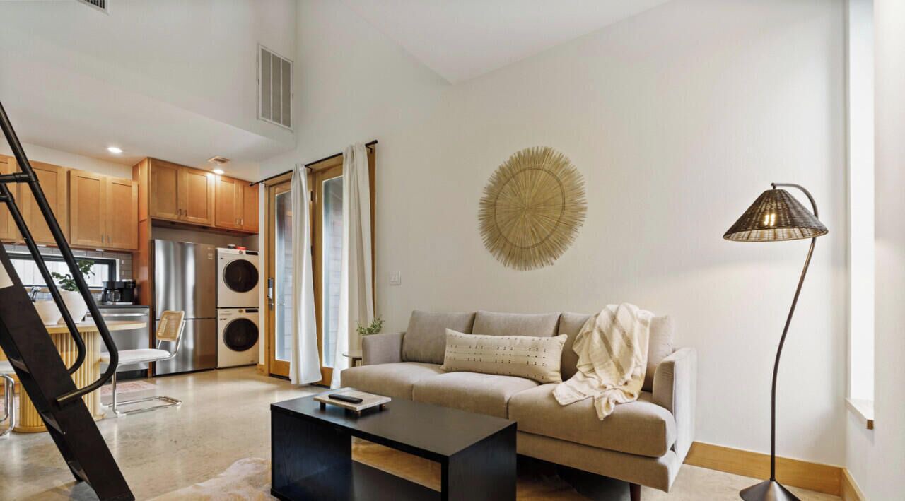 Photo of Bedroom in Montopolis