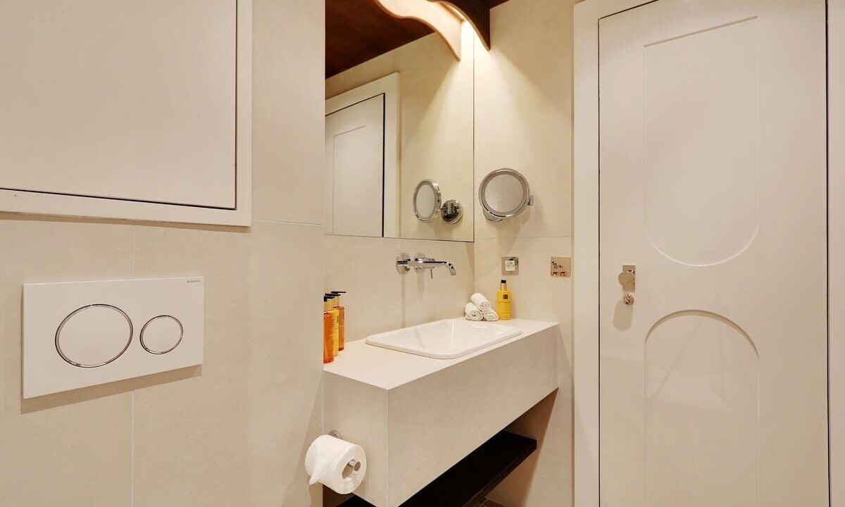 Photo of Bathroom in Quartier de la Monnaie