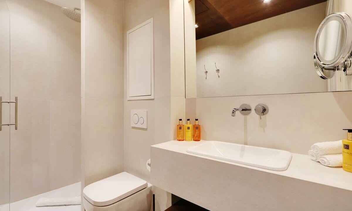 Photo of Bathroom in Quartier de la Monnaie
