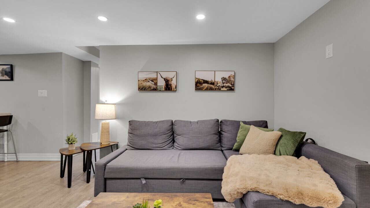 Photo of Livingroom in Lisgar