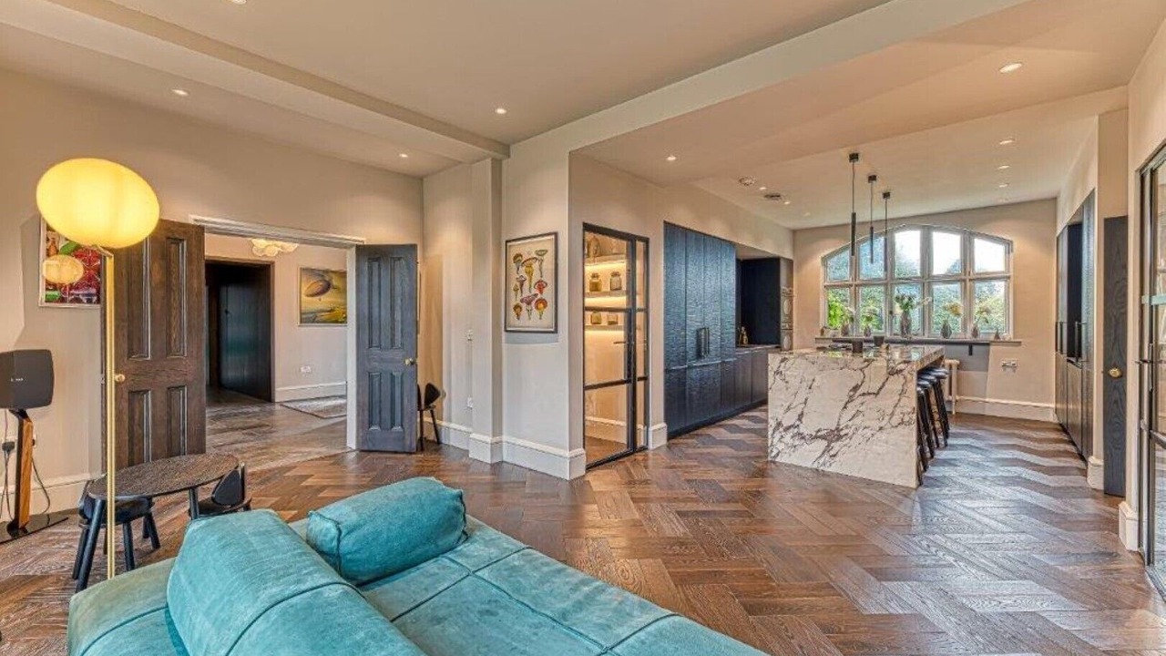 Photo of Others in High Legh