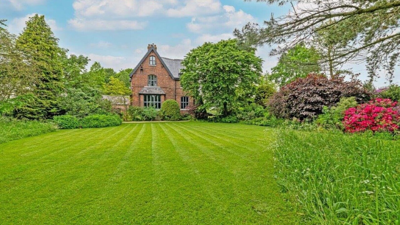 Photo of Outdoor in High Legh