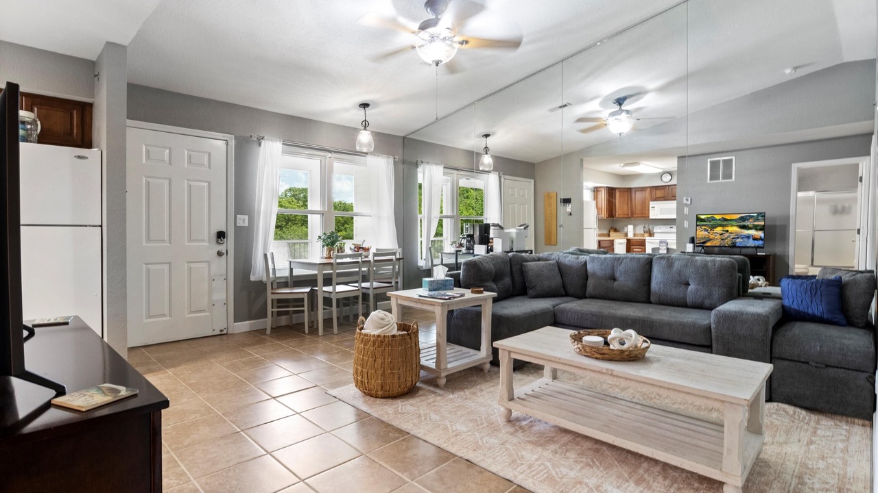 Photo of Livingroom in Lakeland