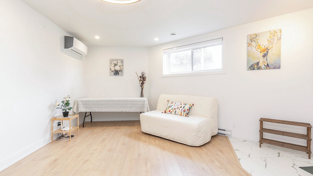 Photo of Livingroom in Lafleche