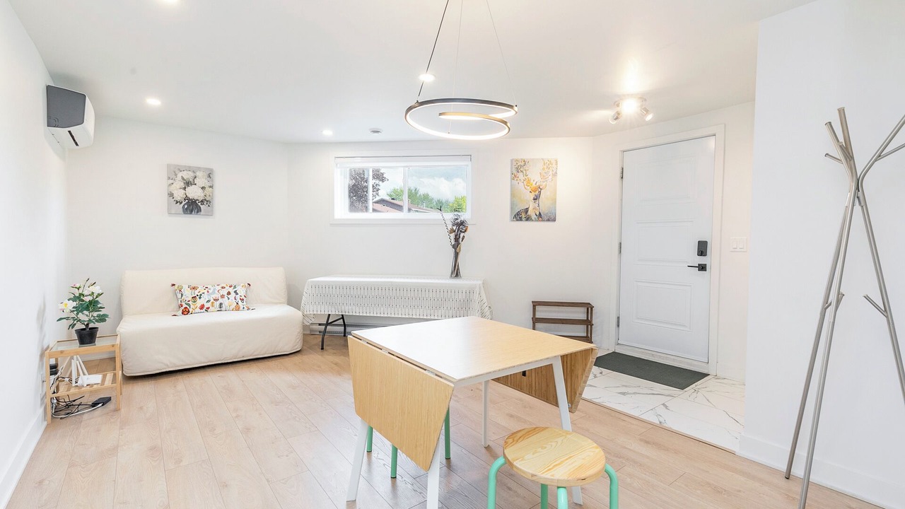 Photo of Livingroom in Lafleche