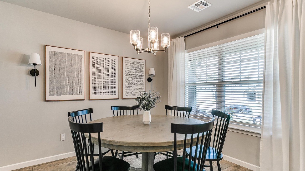 Photo of Livingroom in Broken Arrow
