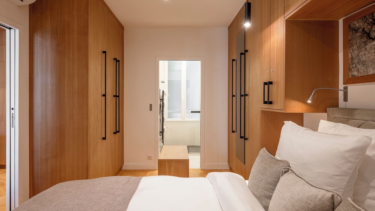 Photo of Bedroom in 6th Arrondissement