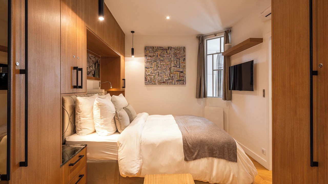 Photo of Bedroom in 6th Arrondissement