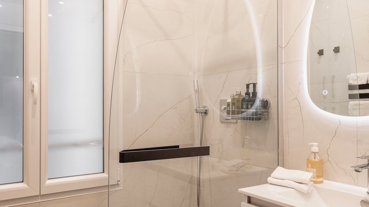 Photo of Bathroom in 6th Arrondissement