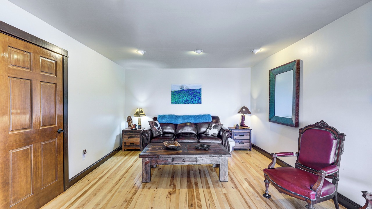 Photo of Bedroom in Leakey