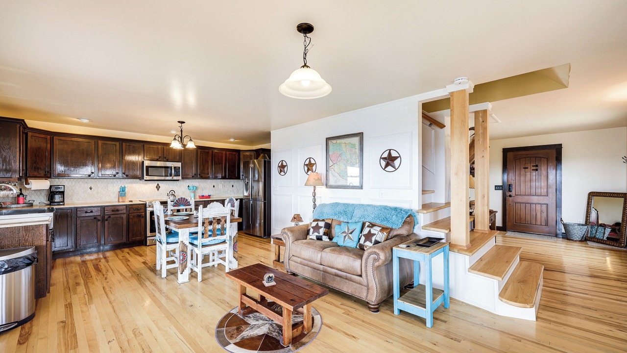 Photo of Livingroom in Leakey