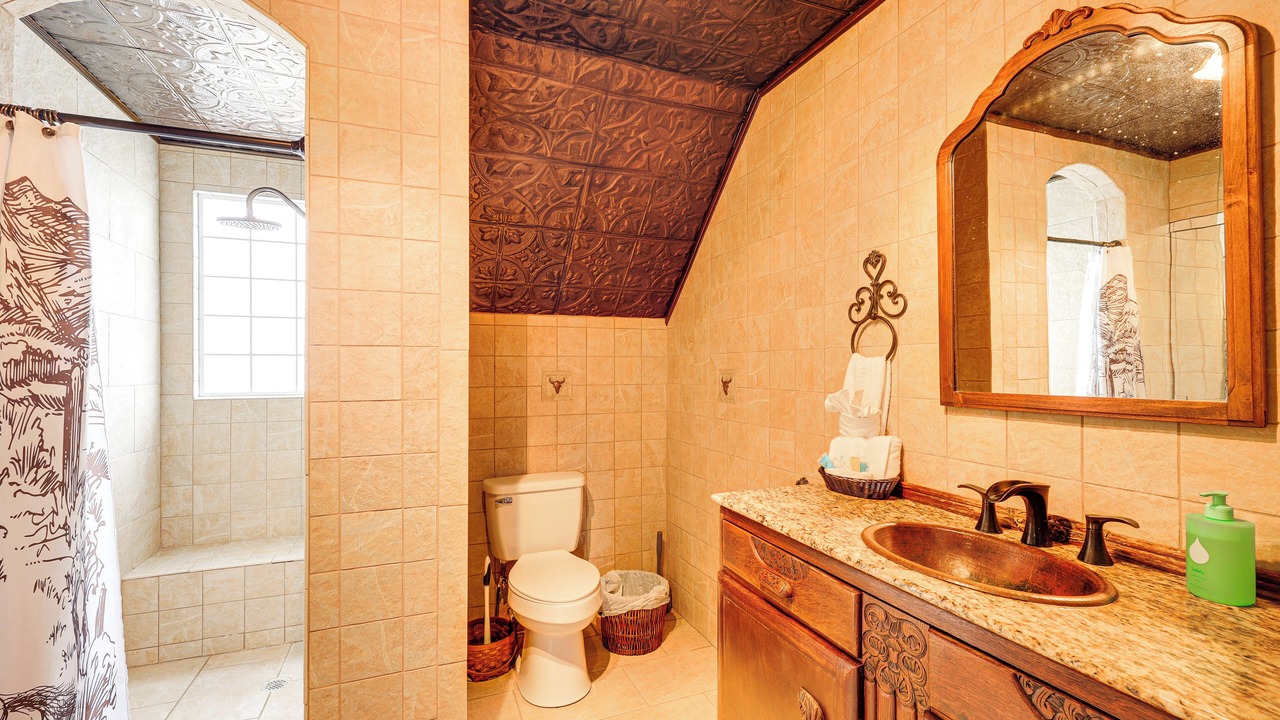 Photo of Bathroom in Leakey