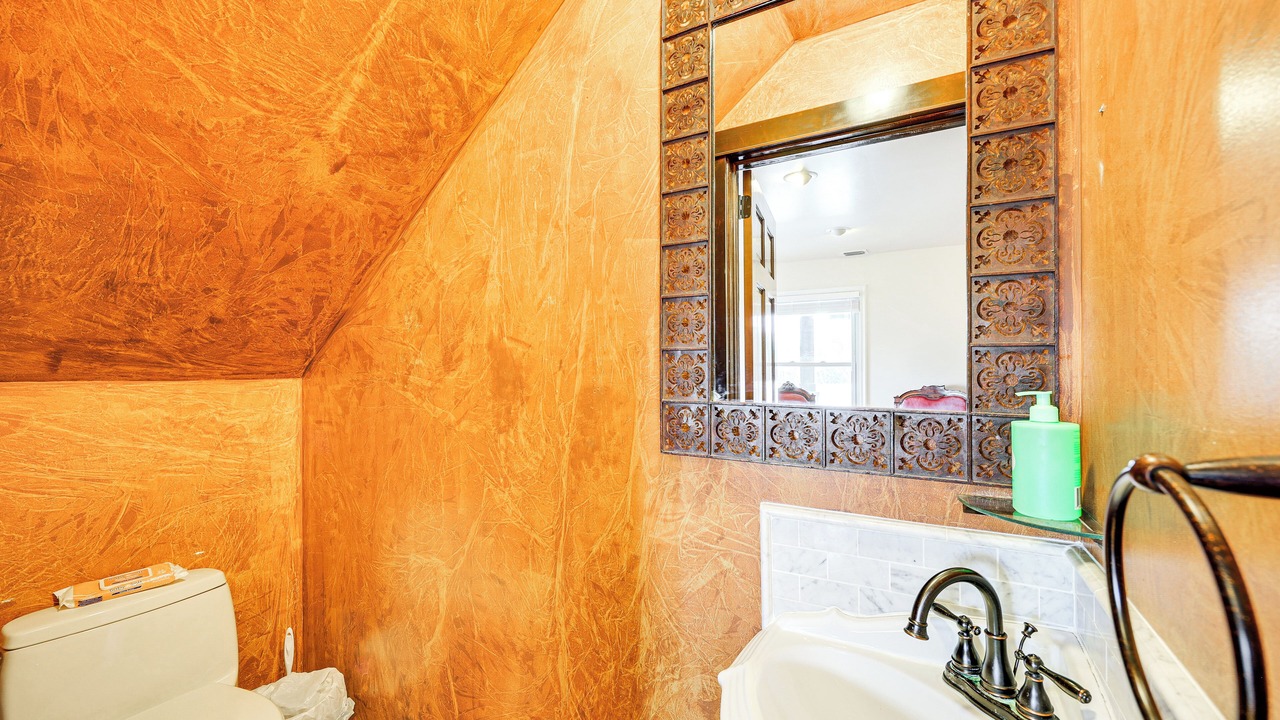 Photo of Bathroom in Leakey