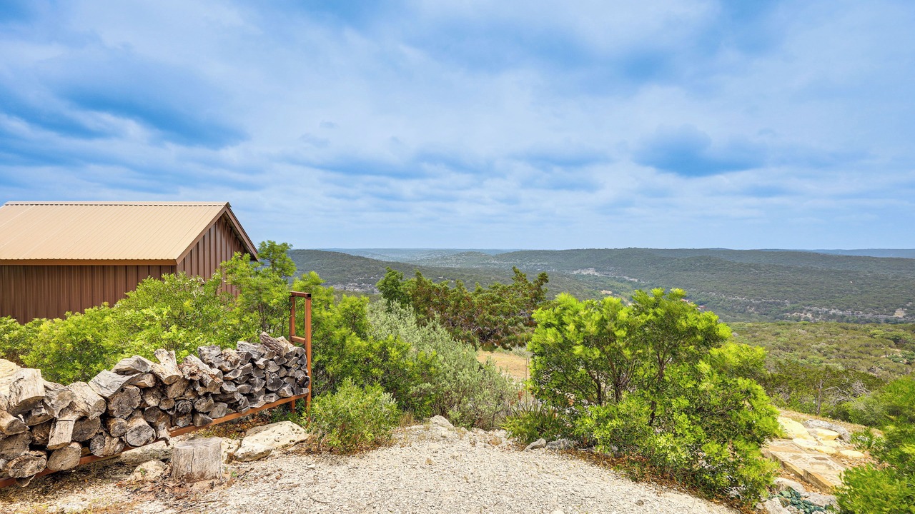 Photo of Others in Leakey