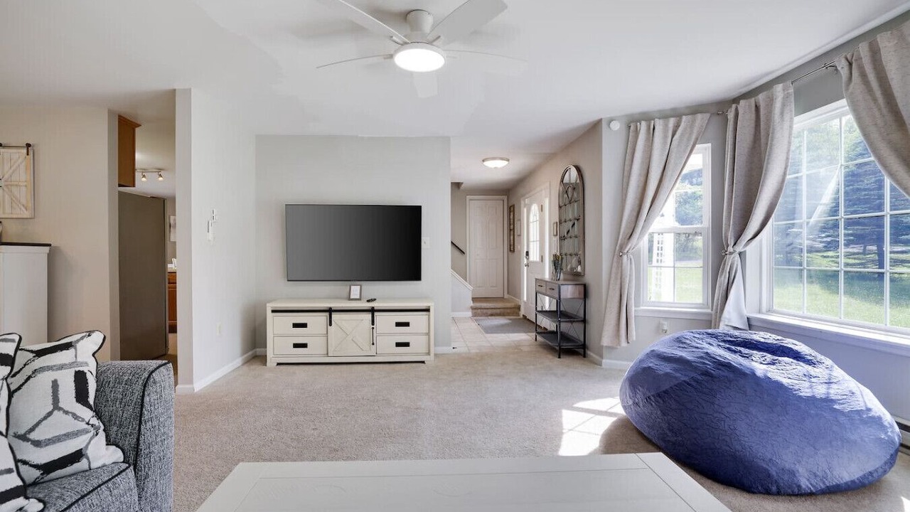 Photo of Livingroom in Tunkhannock Township